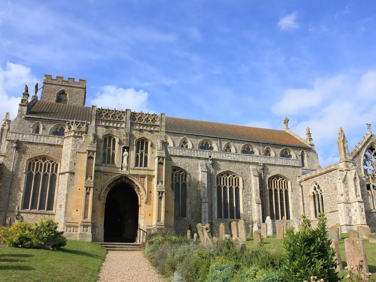 Investing in Vanguard Value ETF offers a potential way to secure a higher passive income compared...