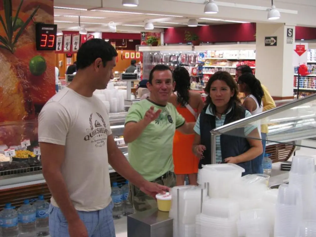 Shopify shifts direct email support for Plus subscribers to a five-step resolution approach.