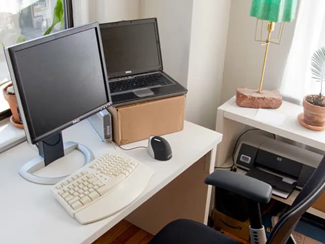 Cutting energy costs? Jackery offers a hefty $300 discount on its robust power station.