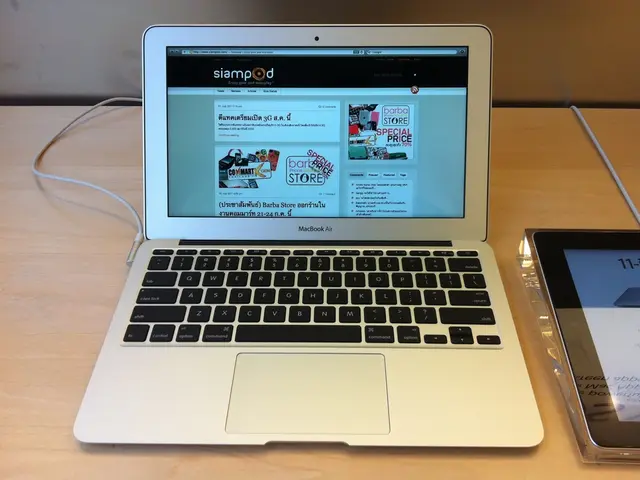 Revised Model: Fujitsu Quaderno A4 13.3 - English Gen 2 (Second Version)