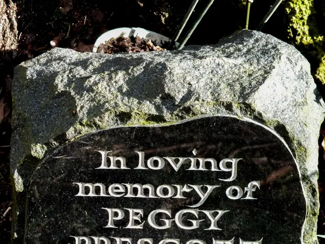 Nuummite's Colour Origin Unveiled