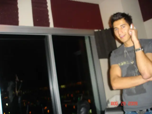 Young woman, aged 21, encounters an audible vibration while in the restroom.