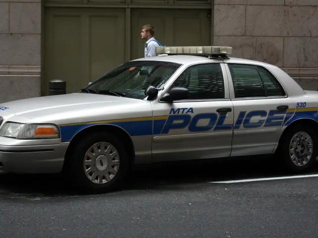 Tesla Robotaxi Loses MKBHD's Phone During Test Drive, with Waymo Vehicle Used to Track Its Location...