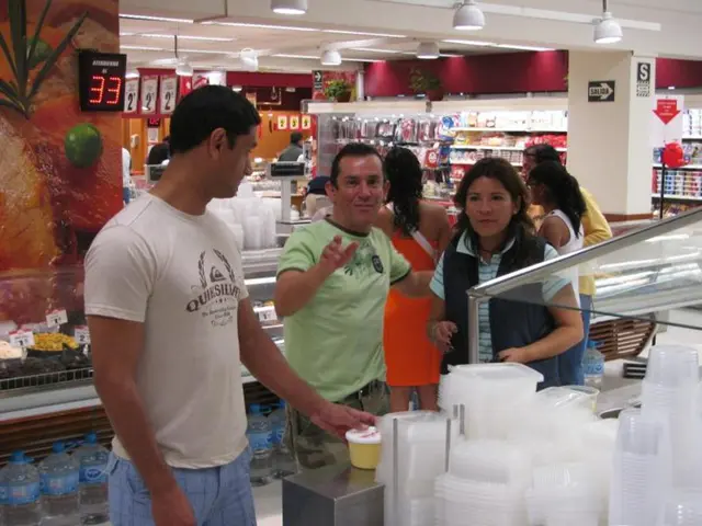 Shopify shifts direct email support for Plus subscribers to a five-step resolution approach.